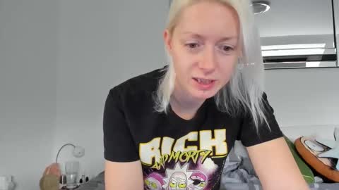 Snapshot of xxkimber_bentonxx chatting on October 25, 8:55 am  Next online Monday to Friday 10am till 2pm UK time online show from October 25, 8:55 am