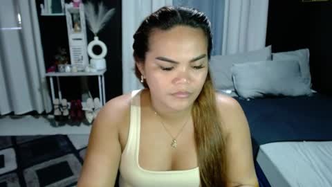 Snapshot of xxkylie_smithxx chatting on June 3, 2:03 am Kylie Smith online show from June 3, 2:03 am