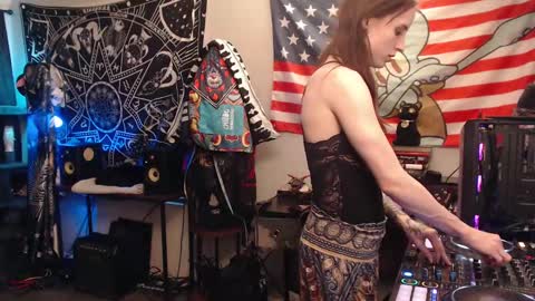 Lilith online show from September 17, 1:51 am