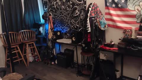 Lilith online show from October 31, 2:34 am