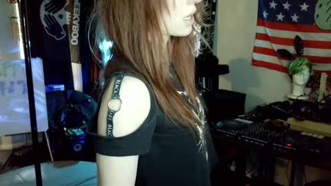 Lilith online show from April 11, 12:26 am