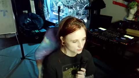 Lilith online show from April 21, 1:18 am