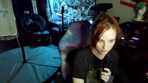 Lilith online show from April 21, 1:42 am