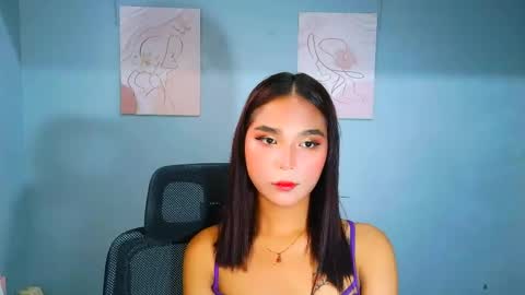 xxmiahot online show from June 3, 3:42 am