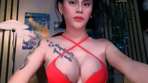 Snapshot of xxmissjuliaxx chatting on May 3, 11:33 pm xxmissjuliaxx online show from May 3, 11:33 pm
