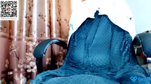 xxmranakondaxx online show from January 6, 8:23 pm