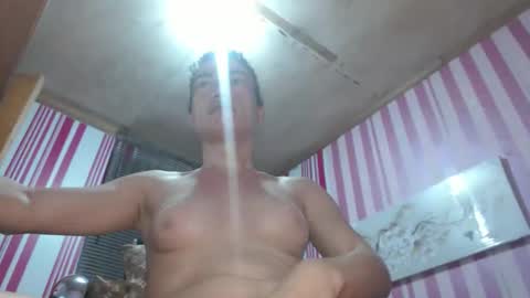 Snapshot of xxrowenatastycockforyouxx chatting on January 18, 3:32 am xxrowenatastycockforyouxx online show from January 18, 3:32 am