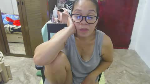 xxsexypinayxx online show from April 14, 12:05 am