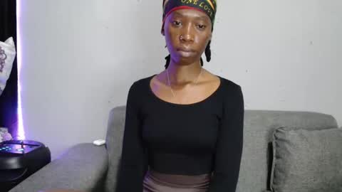 Snapshot of xxsexytalia28 chatting on October 23, 8:02 am xxsexytalia28 online show from October 23, 8:02 am