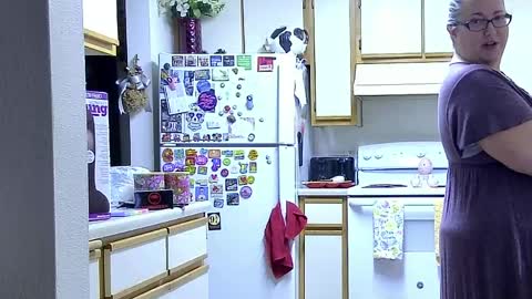 Strawberry Jane online show from April 1, 3:40 am