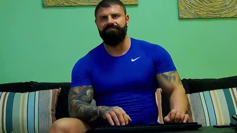 Xtream Leonard online show from February 7, 12:20 pm