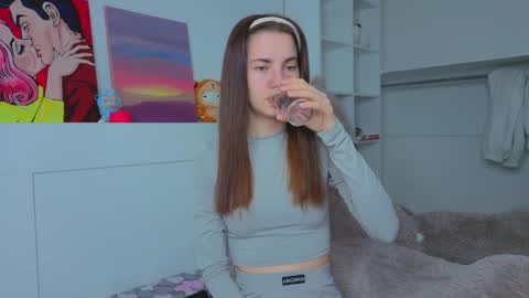 Eva online show from April 15, 1:23 am