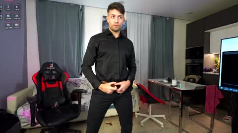     online show from January 14, 4:34 pm