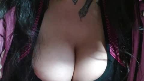   LILI  online show from January 6, 2:14 pm