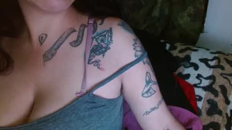   LILI  online show from January 17, 3:55 am