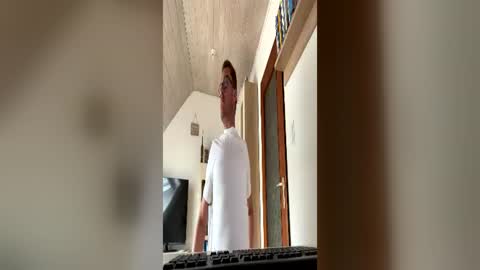 Snapshot of xxx_mystery1989_xxx chatting on July 5, 10:33 am Alex online show from July 5, 10:33 am