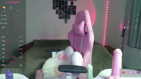 Snapshot of xxx_pretty_xxx chatting on December 9, 5:41 pm Pretty online show from December 9, 5:41 pm