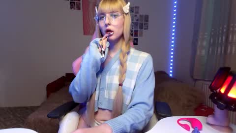 Snapshot of xxx_pretty_xxx chatting on January 30, 5:30 am Pretty online show from January 30, 5:30 am