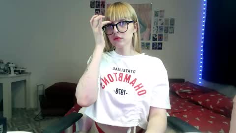 Snapshot of xxx_pretty_xxx chatting on February 28, 8:28 pm Pretty online show from February 28, 8:28 pm