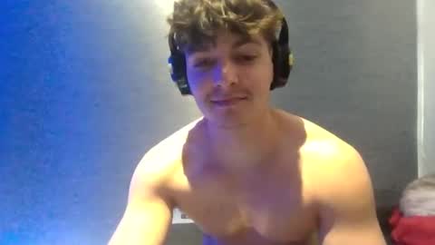 Snapshot of xxxbeastboi chatting on September 9, 5:40 am xxxbeastboi online show from September 9, 5:40 am