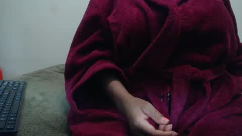 Ayanda online show from April 15, 2:35 pm