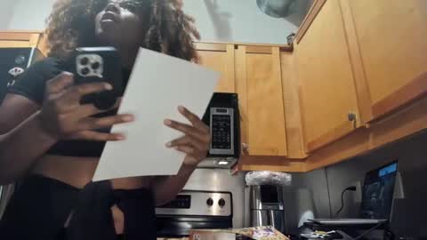 Snapshot of xxxdanidoomsdayxxx chatting on February 6, 11:37 pm Danielle online show from February 6, 11:37 pm