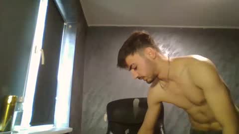 xxxdonpuiuuxxx online show from January 3, 9:58 am