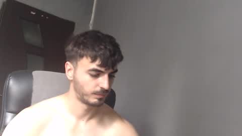 xxxdonpuiuuxxx online show from October 23, 7:40 am