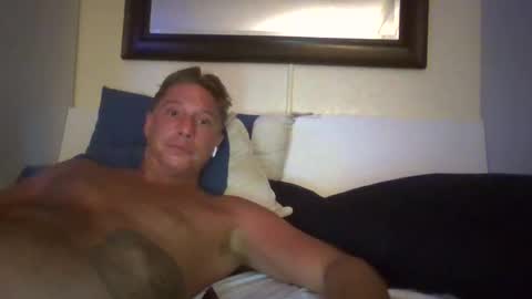 deeeeznutz online show from October 22, 1:44 pm