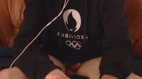 xxxen77 online show from May 17, 8:05 pm