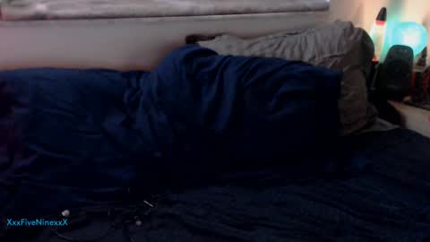 Snapshot of xxxfiveninexxx chatting on December 24, 4:51 pm XxxFiveNinexxX online show from December 24, 4:51 pm