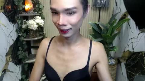 Your Princess Yums online show from December 21, 5:25 am