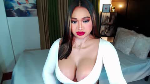 Snapshot of xxxgiganticoliviacummerxxx chatting on January 13, 2:42 pm OLIVIA online show from January 13, 2:42 pm