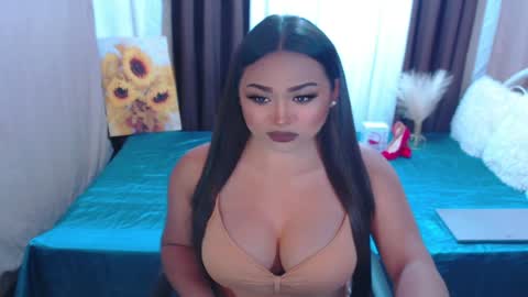 OLIVIA online show from April 30, 4:13 pm