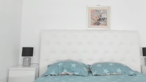 Elvira online show from February 21, 11:44 am