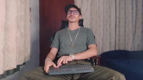 Kev online show from October 5, 7:45 pm