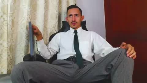 Snapshot of xxxhome_alonexxx chatting on July 8, 7:40 pm Kev online show from July 8, 7:40 pm