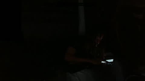 xxxjrstrokesxxx online show from February 18, 10:38 am