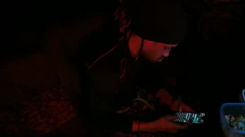 xxxjrstrokesxxx online show from February 27, 5:13 am