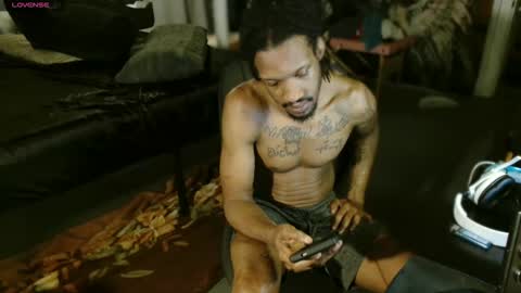 xxxjrstrokesxxx online show from October 30, 12:12 am