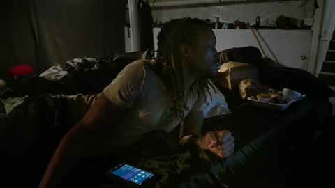 xxxjrstrokesxxx online show from May 2, 2:11 pm