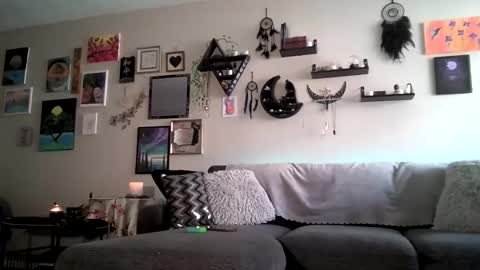 Lola online show from October 21, 6:41 pm