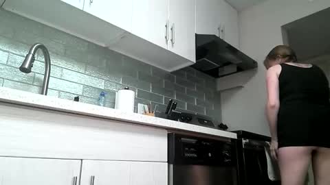 Lola online show from November 22, 10:31 pm