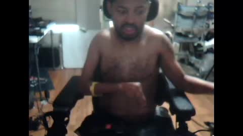 Snapshot of xxxonwheelz chatting on September 12, 6:19 pm xxxonwheelz online show from September 12, 6:19 pm