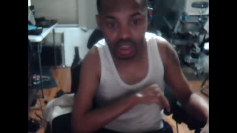 Snapshot of xxxonwheelz chatting on October 6, 5:38 am xxxonwheelz online show from October 6, 5:38 am