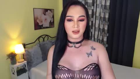 Snapshot of xxxpassionatearcixxx chatting on December 2, 3:03 pm Arci online show from December 2, 3:03 pm