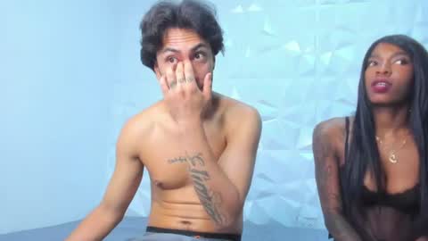 xxxplosive_couple online show from June 22, 3:25 am