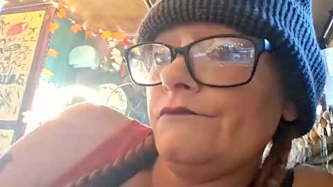 XXXQueenMandyDickenz online show from January 13, 8:58 pm