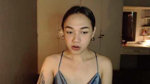 Melissa online show from November 9, 11:25 pm