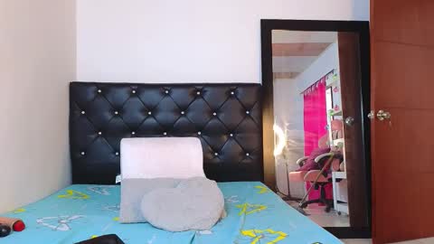 xxxtatianabustyxxx online show from September 20, 7:04 pm